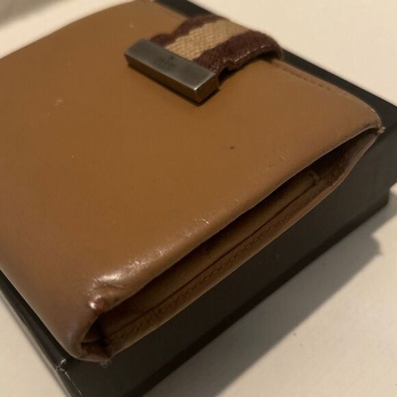 Gucci Compact Bifold Wallet Camel Tan Leather Stripe Flap Neutral Luxury Preppy - Picture 4 of 12